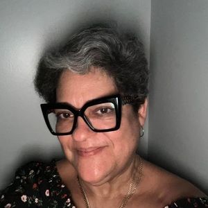 Meet your Posher, Janet